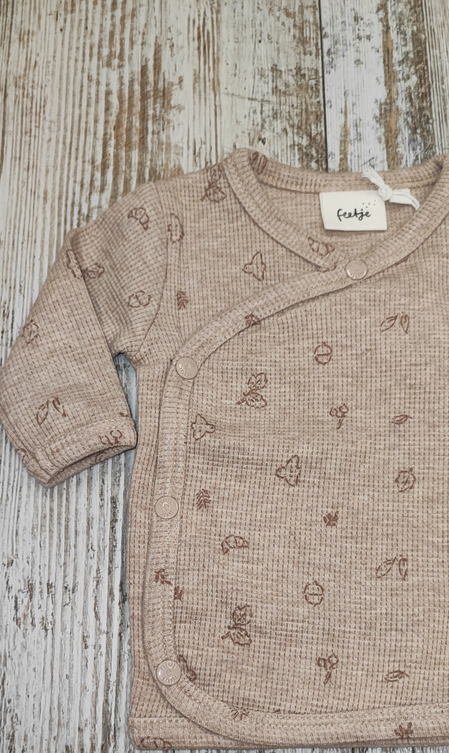 Camiseta cruzada Fall favorites