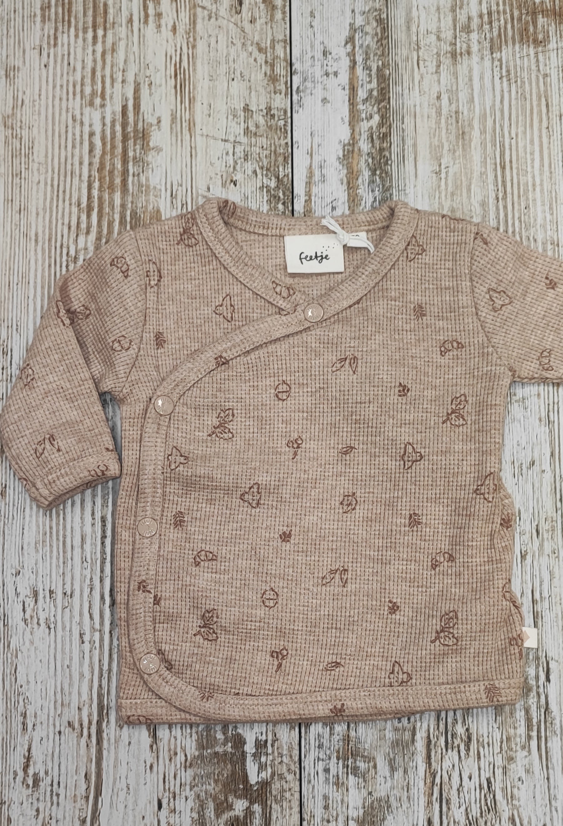 Camiseta cruzada Fall favorites