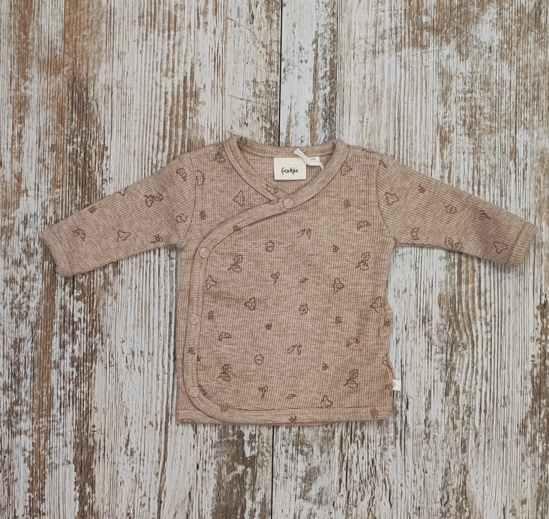 Camiseta cruzada Fall favorites