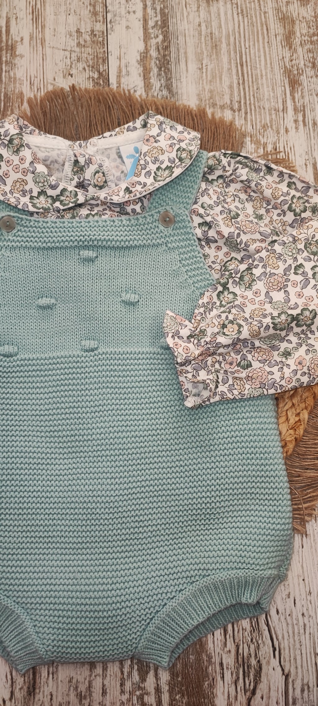 Conjunto ranita Carmen