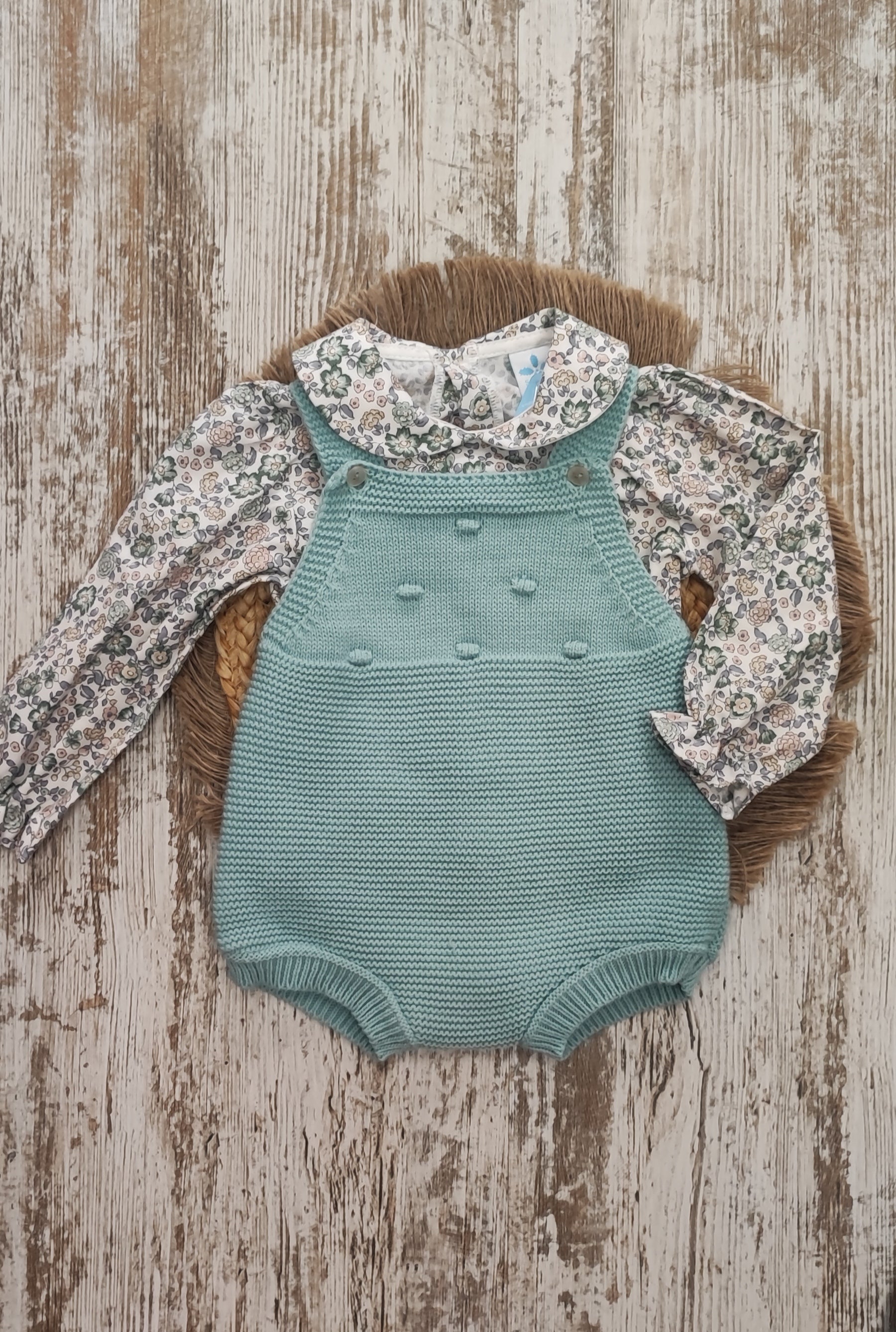 Conjunto ranita Carmen